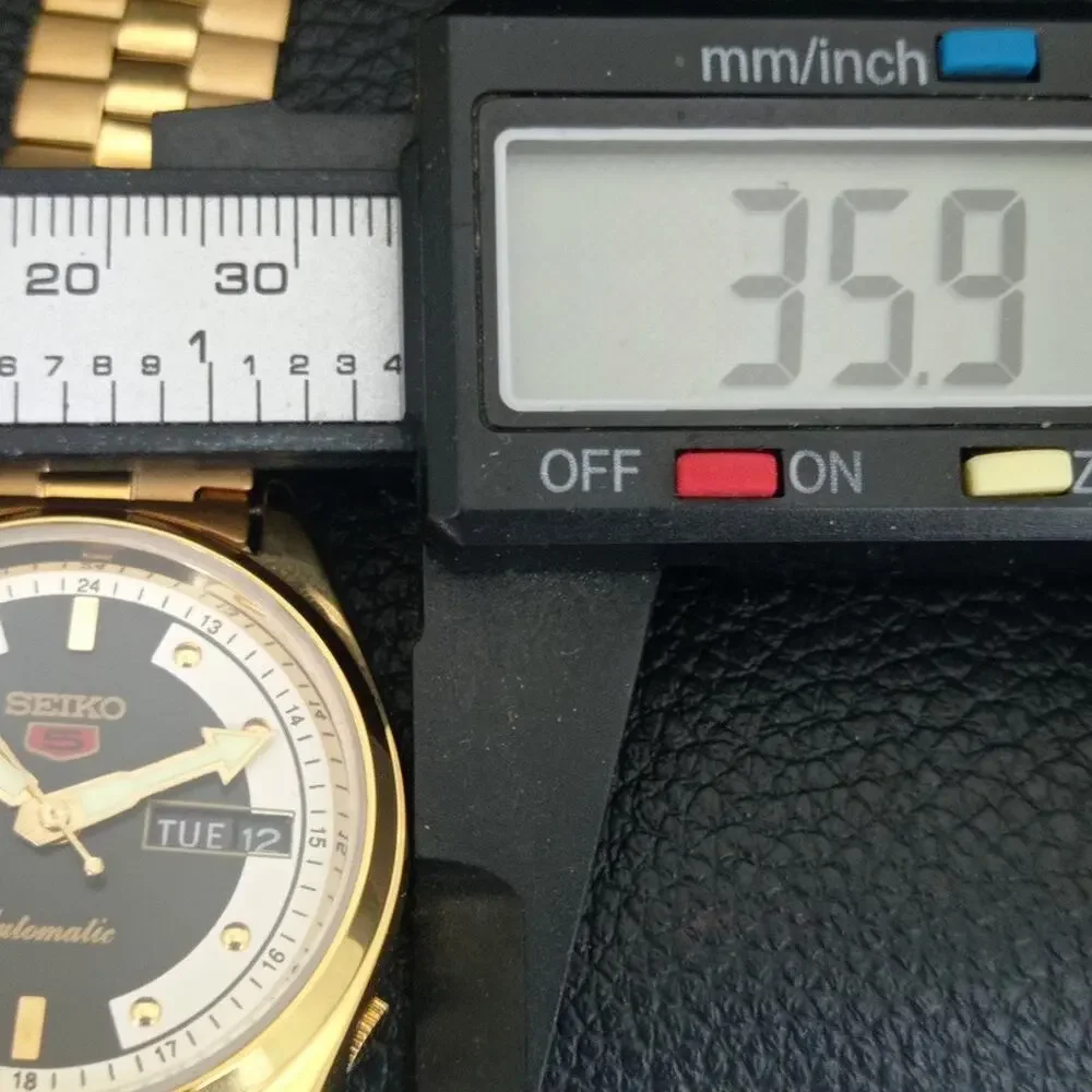 Vintage 1970 Seiko Automatic Mens Gold Watch W/daydate & Black accents